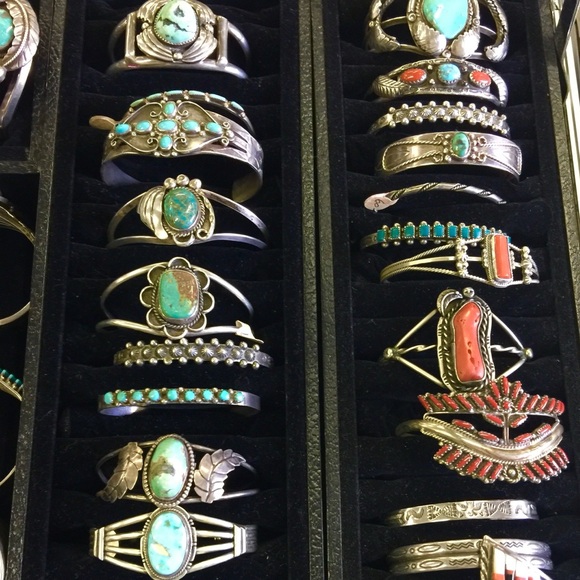 Meet your Posher, Sandy - Picture 8 of 17